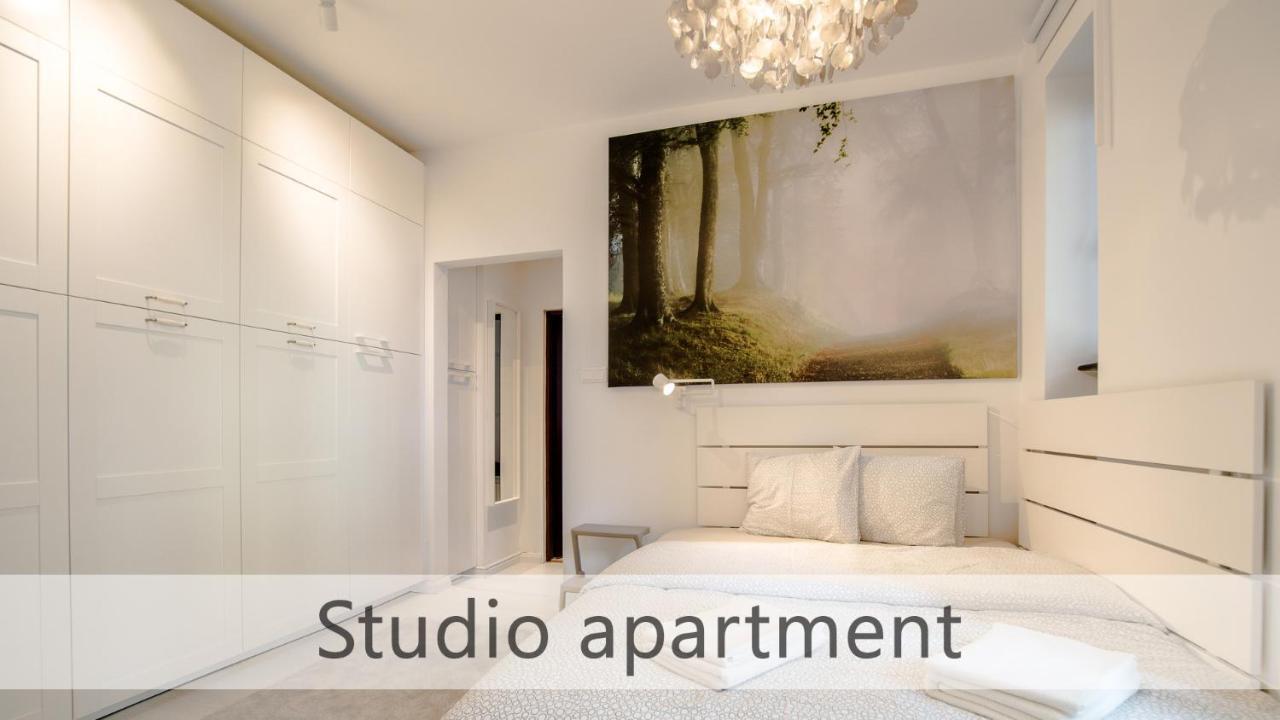 ברטיסלאבה White Apartments With Ac By Kovee מראה חיצוני תמונה